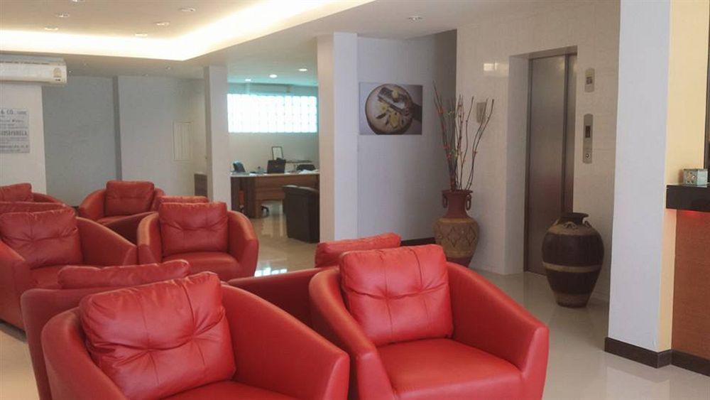Oyo 373 Mc Ginger House Hotel Patong Buitenkant foto