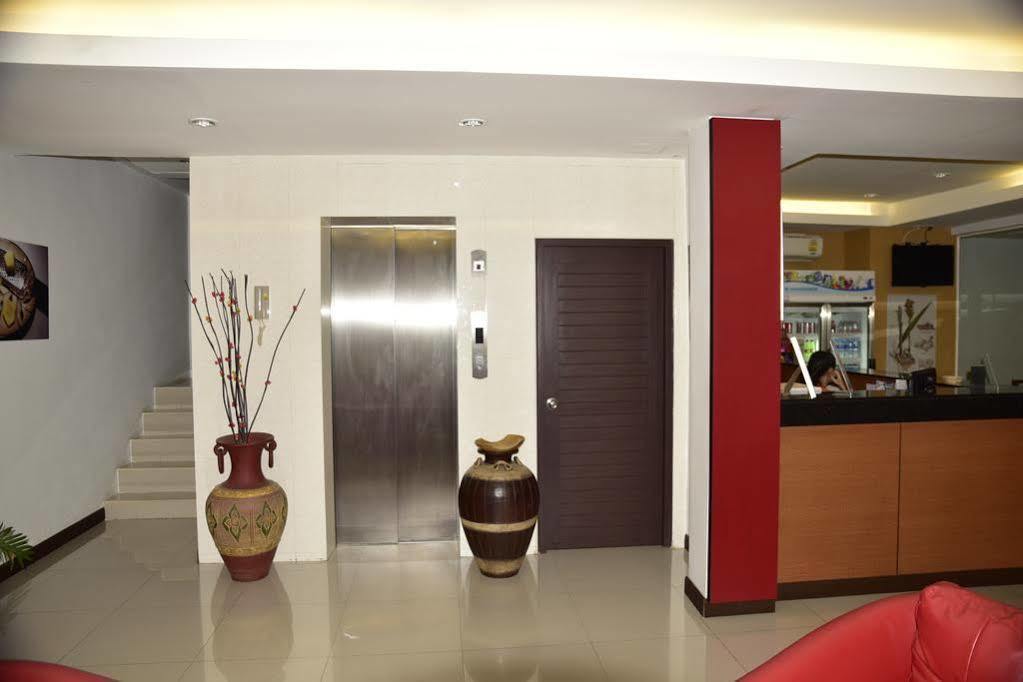 Oyo 373 Mc Ginger House Hotel Patong Buitenkant foto