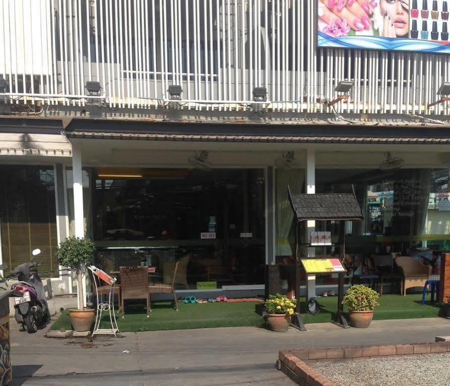 Oyo 373 Mc Ginger House Hotel Patong Buitenkant foto