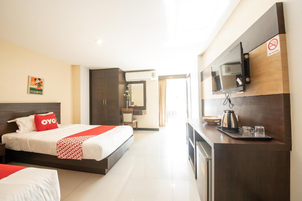 Oyo 373 Mc Ginger House Hotel Patong Buitenkant foto