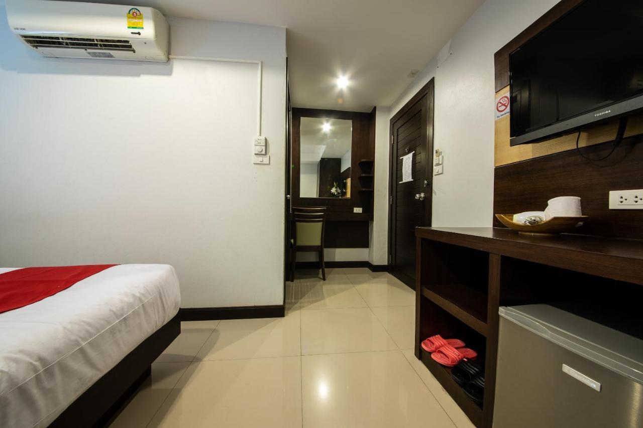 Oyo 373 Mc Ginger House Hotel Patong Buitenkant foto