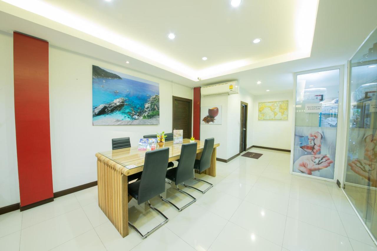 Oyo 373 Mc Ginger House Hotel Patong Buitenkant foto